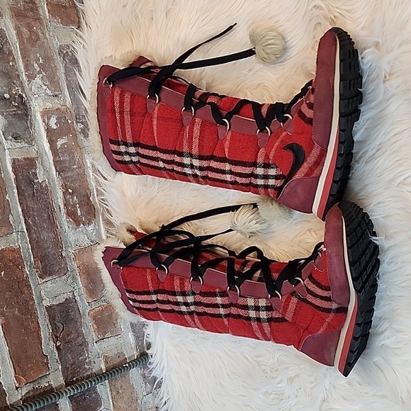 Nike Hi3 Plaid Winter Snow Boots, Size 5 - Picture 7 of 16